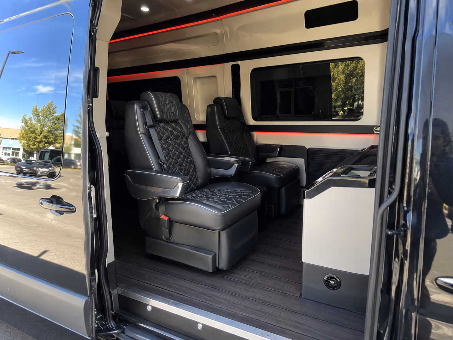 find the perfect transportation for your next corporate event 1