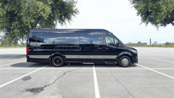 sprinter limousine brownsville